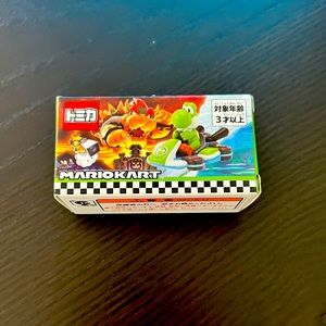 Universal Studios Japan Tomica Limited Mario Kart Yoshi Nintendo World